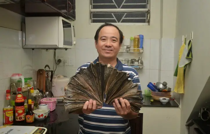 cousin-Khiem-showing-off-his-dried-stingray